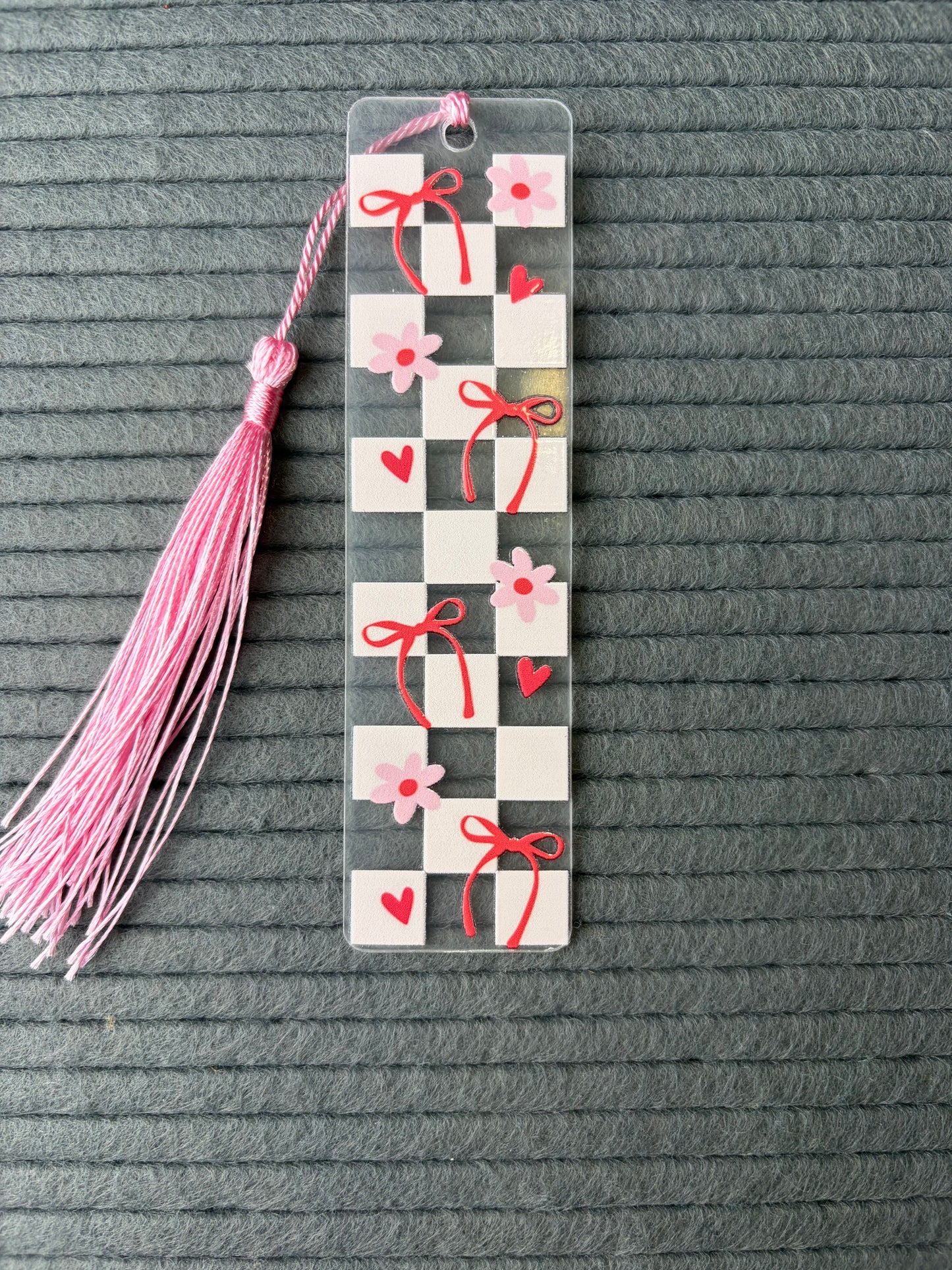 Checkered Bow hearts bookmark